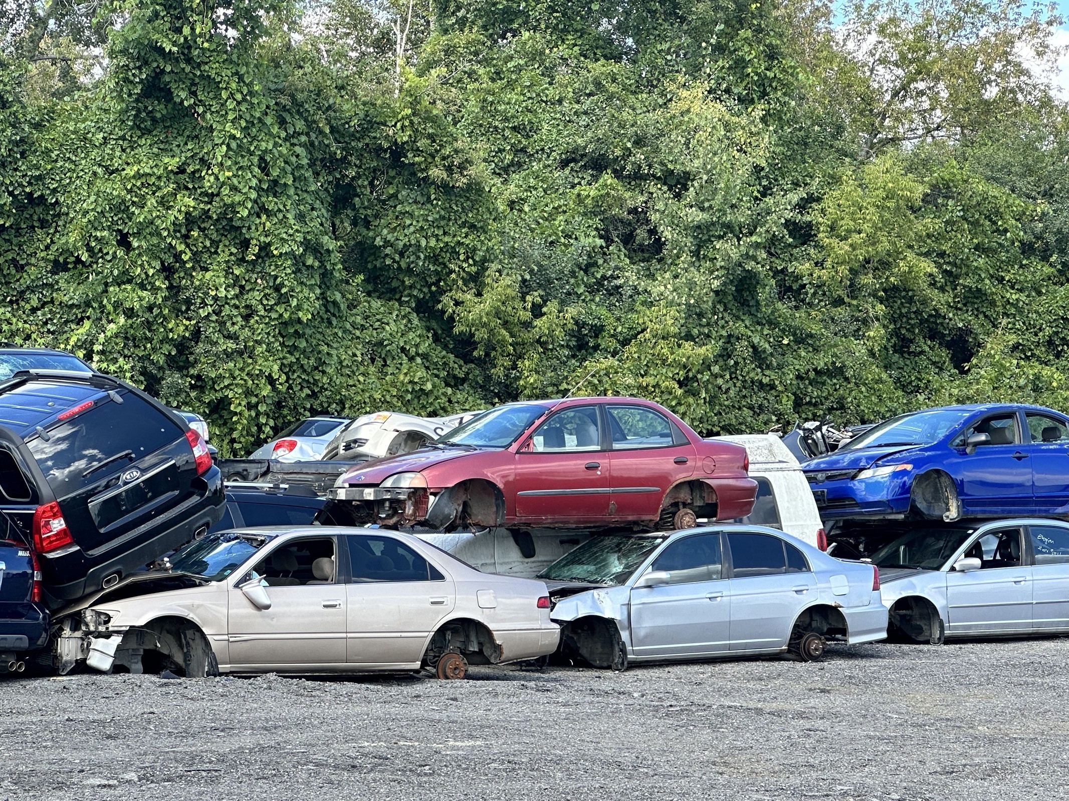 Junk Car Buyer for Cash - Greenway Auto Recycling